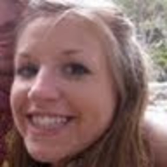 Meet your Posher, Katie - Picture 1 of 1